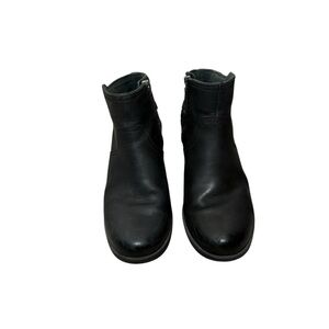 Teva Foxy Black Zip Close Leather Ankle Boot Bootie Size 8.5